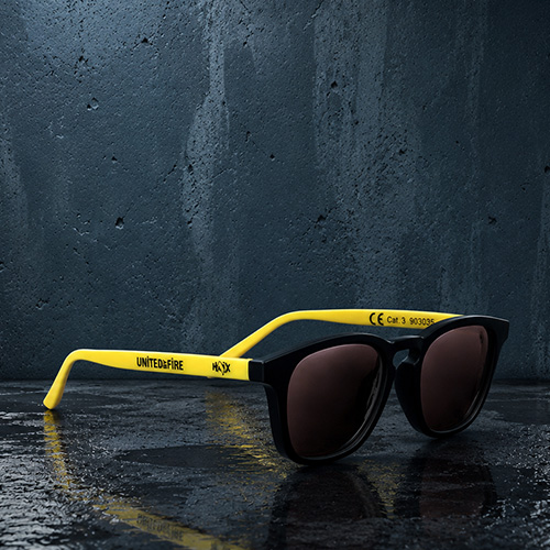Sonnenbrille, Brille, Kunststoffrahmen, Schwarz, Gelb, Brillengestell