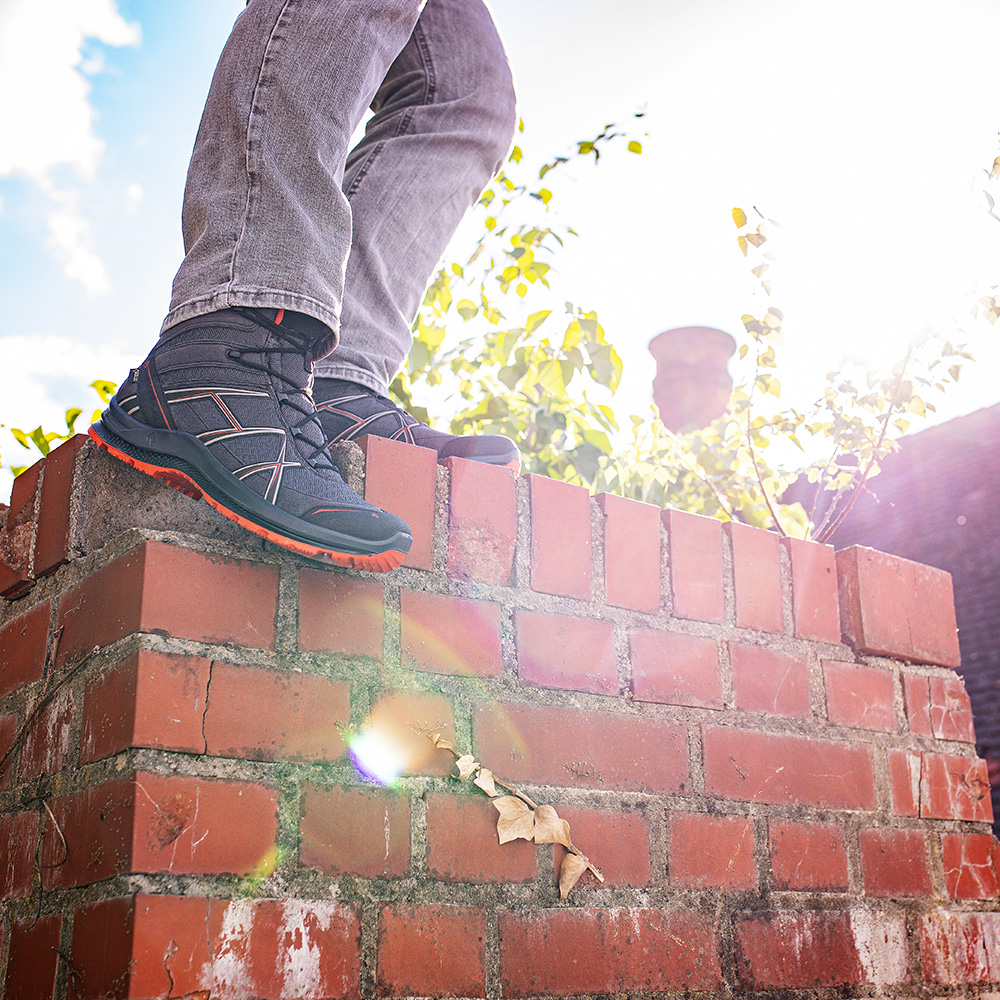 330060_be_adventure_2-2_GTX_mid_graphite-orange_act03 330060_be_adventure_2-2_gtx_mid_graphite-orange_act0301910