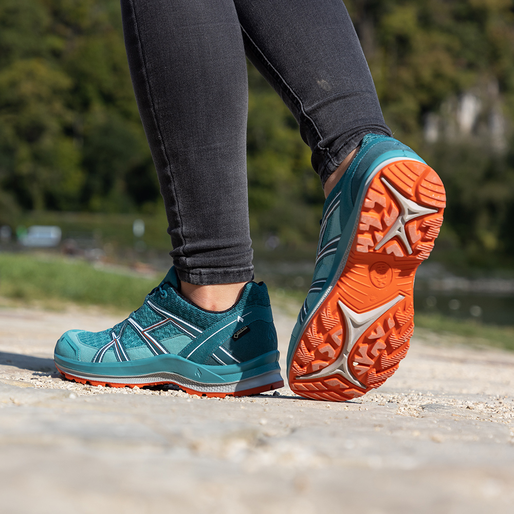 330100_black_eagle_adventure_2-2_gtx_ws_low_teal-silver_act02_web 330100_black_eagle_adventure_2-2_gtx_ws_low_teal-silver_act02_web01910